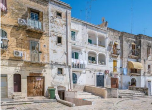 Una guida ai prezzi della ristrutturazione del bagno a Bari e come ottenere preventivi