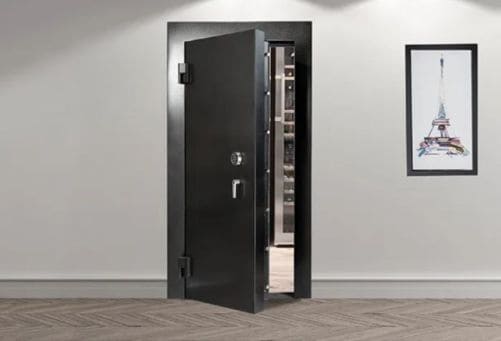 Il costo per costruire una panic room si aggira intorno alle svariate migliaia di euro per metro quadrato.