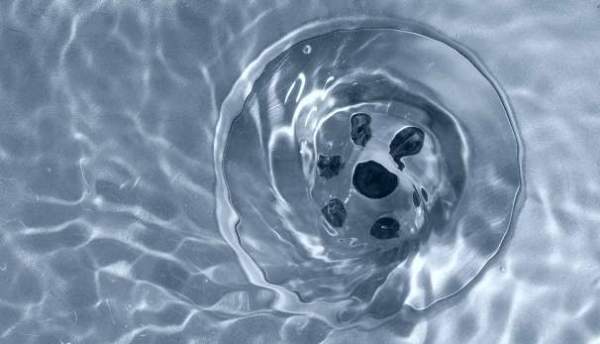 Il costo per la disostruzione di tubature intasate dipende dalla posizione e dalla gravità del blocco.