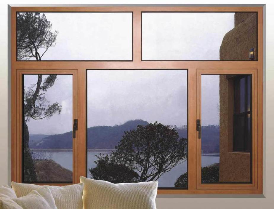 Per sapere quali prezzi hanno le finestre in legno è opportuno richiedere più preventivi a differenti aziende.