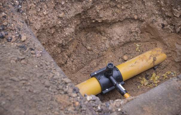 I prezzi per la posa interrata delle tubazioni del gas.