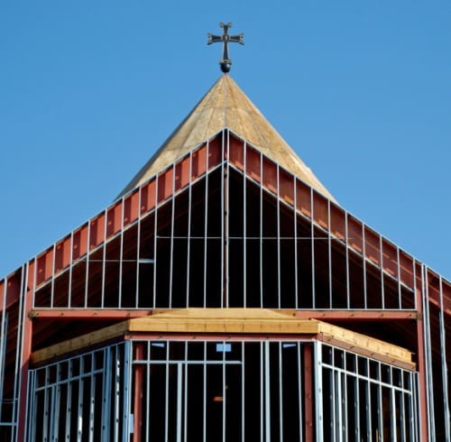 Il costo per la realizzazione di una chiesa può differire di molto in base a differenti fattori.