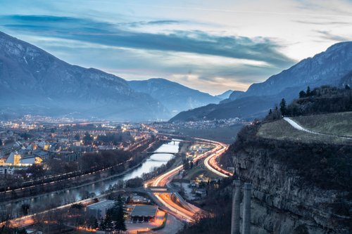 Per sapere quanto costa ristrutturare una casa a Trento è importante chiedere preventivi alle ditte locali e confrontare prezzi e servizi: con Edilnet puoi farlo gratis.