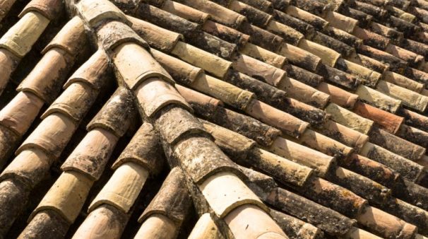 Una guida con i prezzi di riferimento per la ristrutturazione del tetto a Reggio Emilia.