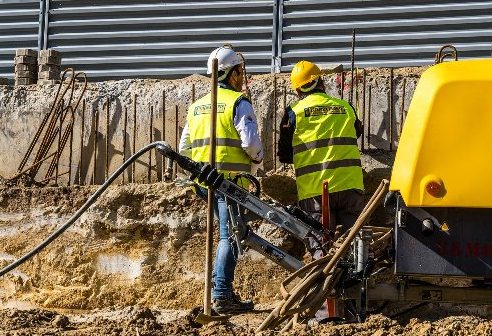 I costi per eseguire scavi o lavori stradali a Como variano in base alle dimensioni dell'area interessata.