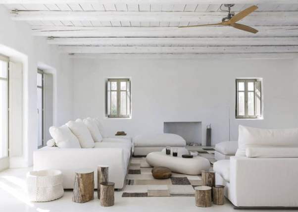Una casa di Genzano ristrutturata in stile minimalista.