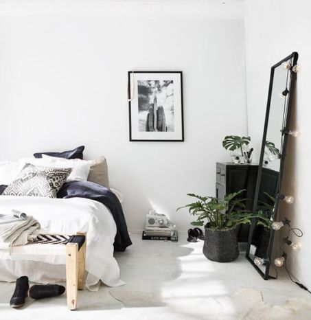 Ristrutturazione casa Segrate. Una camera in stile minimalista.
