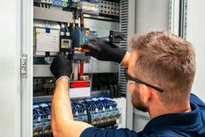 Fai eseguire un intervento su di un impianto elettrico ad un elettricista Partner di Edilnet attivo nella tua zona