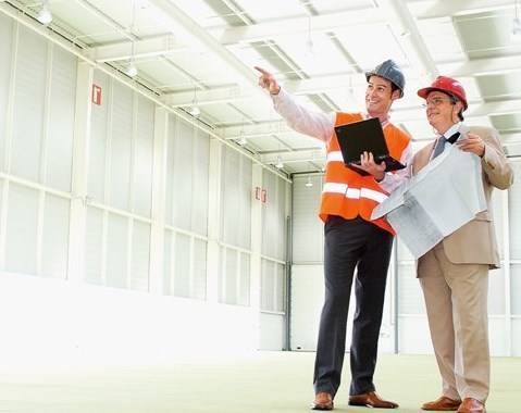 Per elaborare piani di sicurezza a norma di legge è possibile rivolgersi a geometri abilitati
