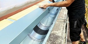L'installazione o la sostituzione di grondaie può essere effettuata solo da personale specializzato che trovi su Edilnet.