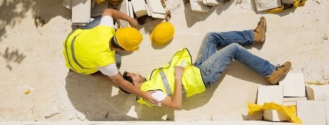 Stipulare delle polizze assicurative per cantieri protegge la tua attività. Per avere il miglior rapporto qualità prezzo conviene sempre chiedere più preventivi