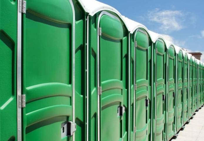 Il noleggio di bagni chimici può avvenire anche per lunghi periodi.