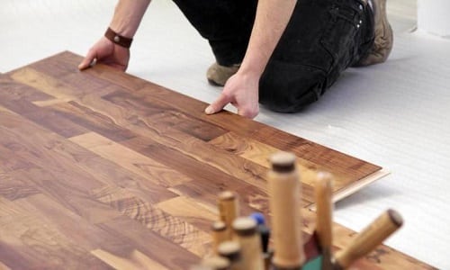 I parquettisti sono degli artigiani specializzati nell'installazione e nel recupero del parquet.