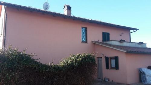 Ho bisogno di un preventivo per montare un ponteggio intorno a una villa devo realizzare un cappotto esterno 280 mq - Foto 1