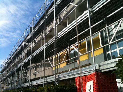 Rimozione e smaltimento copertura esistente di 300 mq c. a.
Fornitura e Posa in Opera di TETTO A VISTA: 110 MQ
 - Orditura principale in Massello (sez. 20x30) comprese le necessarie lavorazioni
 - Ord - Foto 1