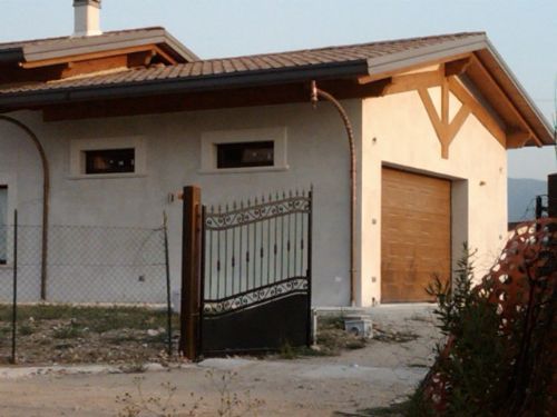 Buongiorno
chiedo un preventivo per &nbsp;installare una caldaia a condensazione a gpl, quindi predisporre lo scarico in fogna e scambiare gli allacci gas e lavandino.
Sono disponibile a fare effettua - Foto 1