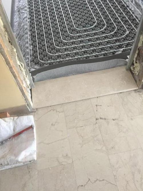 Massetto autolivellante per 80 mq spessore 3 cm a Reggio Emilia - Foto 1