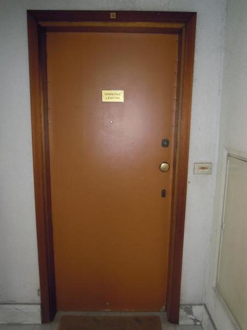 Cambio vecchia porta d'ingresso con porta blindata a Beinasco - Foto 1