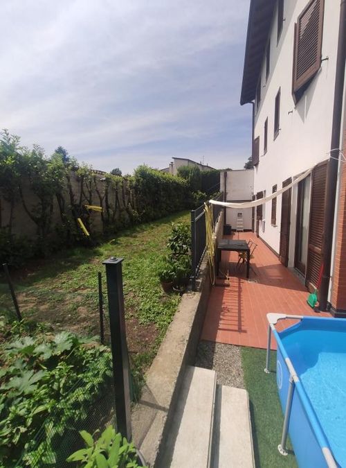 Sbancamento e rimozione terra lotto residenziale a Cantu (CO) - Foto 1