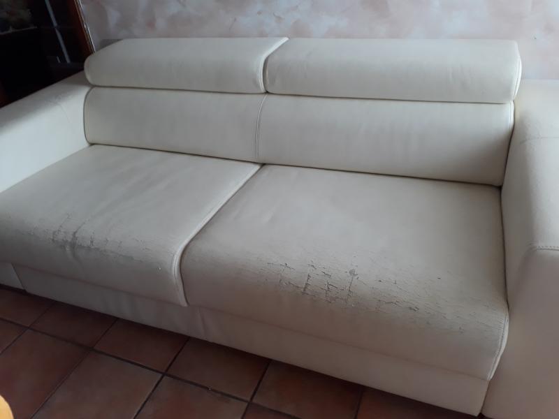 Divano: prezzo per rifoderare un divano letto in e...