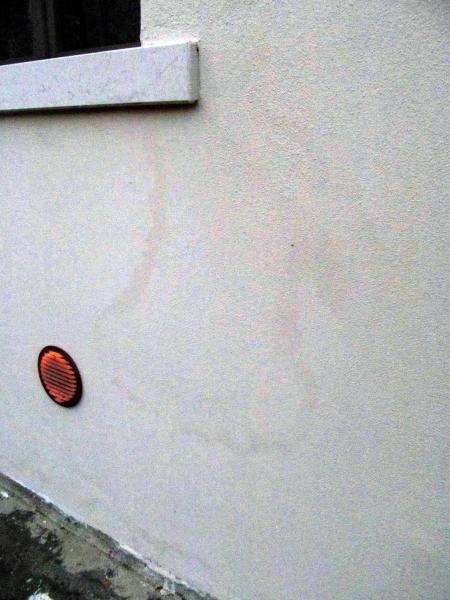 Foto 2 per la domanda: Infiltrazioni sul cappotto termico in lana di roccia di 12 cm