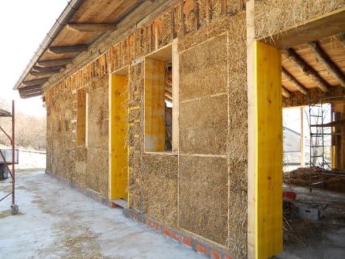 Il costo per la realizzazione di una casa di paglia dipendono dalle dimensioni e dalle tecniche utilizzate