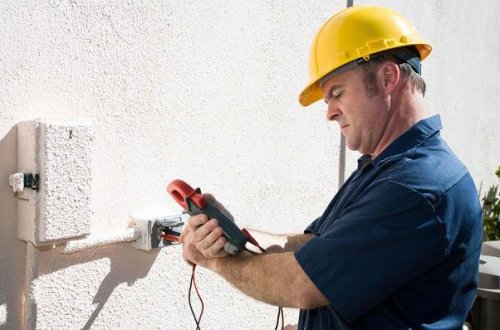 Per sapere quanto costa un elettricista a Genova è necessario confrontare più preventivi.