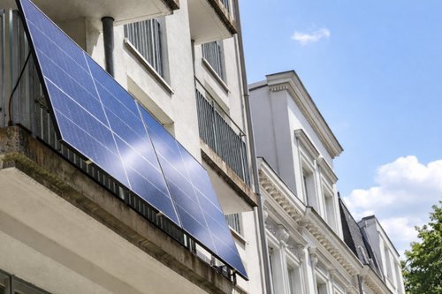 Una guida ai costi per fare un impianto fotovoltaico da balcone e ottenere preventivi gratis dalle aziende di zona