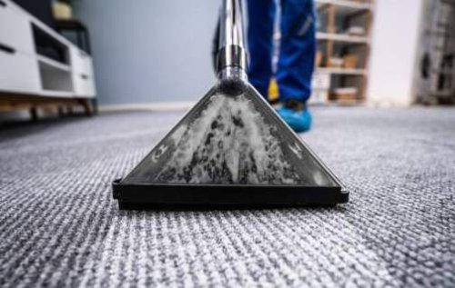 I prezzi per il lavaggio della moquette variano in funzione della tecnica scelta.