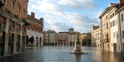 Prima di chiamare un idraulico a Piacenza per una riparazione o per piccoli interventi di manutenzione ordinaria o straordinaria è utile richiedere preventivi online ai professionisti locali.