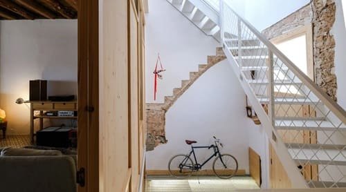 Il costo per la ristrutturazione di una casa a Trofarello differisce di poco da quello registrato per un immobile a Torino.