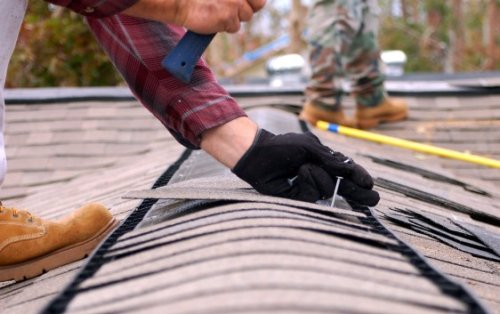 Per conoscere il costo di una ristrutturazione tetto a Torino è opportuno richiedere preventivi a diverse aziende.