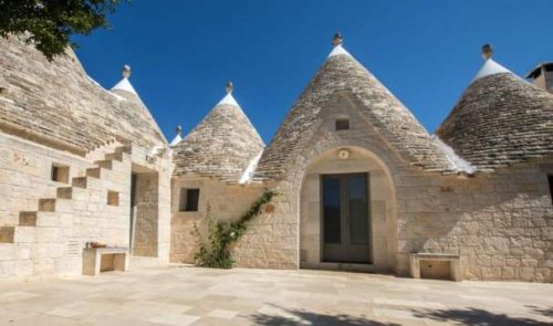 Una guida per sapere quale sia il costo per la ristrutturazione di un trullo.
