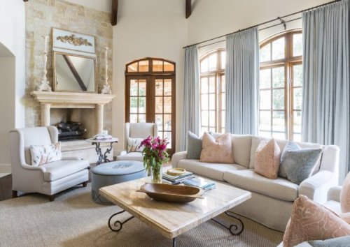 Architetto Buccinasco. Un salotto in stile rustic chic.