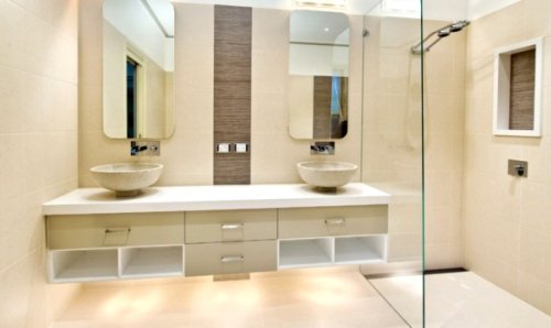 Ristrutturazione bagno Cologno Monzese. Bagno ristrutturato in stile moderno.