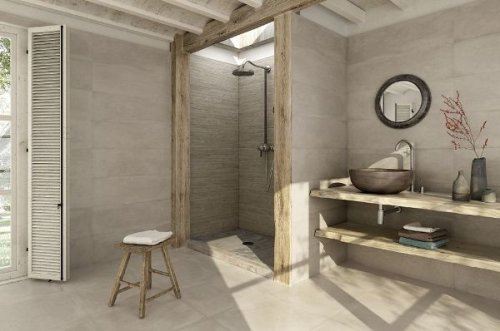 un bagno ristrutturato a Parma.