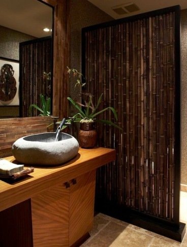 Ristrutturazione bagno Garbagnate Milanese. Bagno zen con parete bamb&ugrave;.