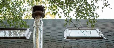 Una canna fumaria intubata.