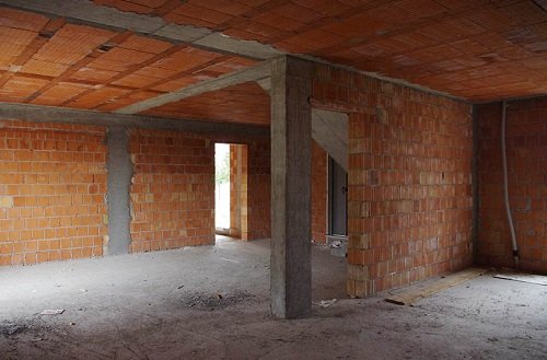 Un esempio di casa costruita al grezzo