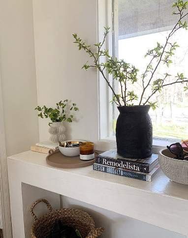 Una consolle in cartongesso.