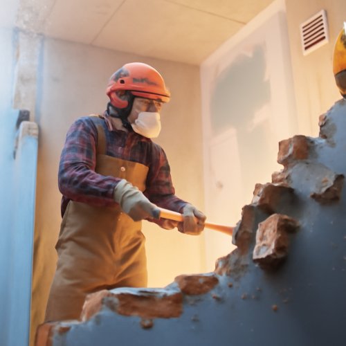 Costi per demolire una parete interna: preventivi per un intervento di ristrutturazione.