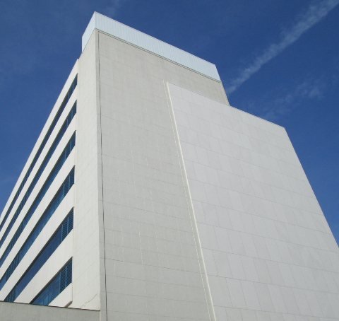 Esterni di un edificio recentemente ristrutturati.