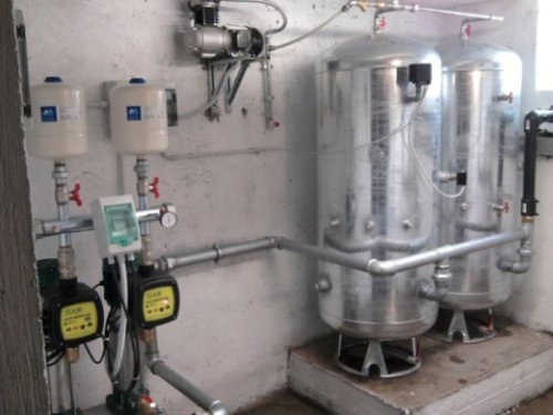 Un impianto autoclave condominiale.