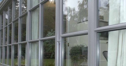 I prezzi al mq di questi infissi in alluminio sono stati di 310,00 €, inclusa la manodopera.