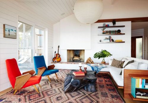 Una prima casa ristrutturata in stile vintage.