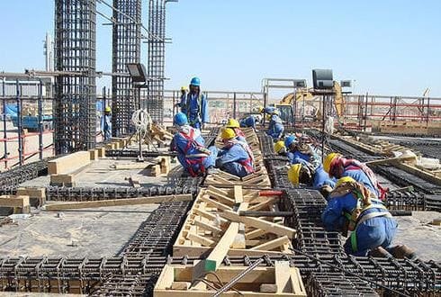 Costruzione di fondazioni a Mantova.