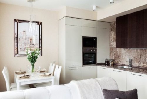 Ristrutturazione casa Lainate. Una cucina appena ristrutturata.