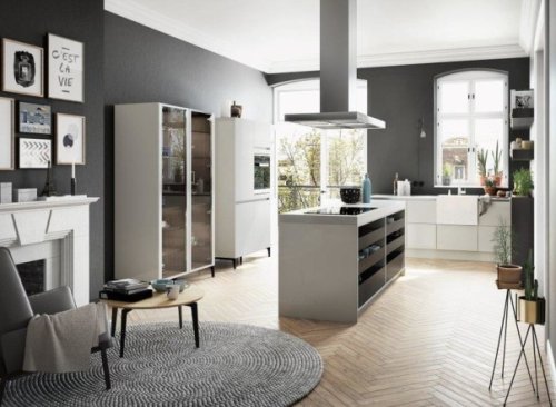 Ristrutturazione casa Novate Milanese. Cucina moderna con isola.