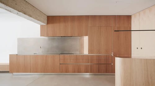 La ristrutturazione di un appartamento a Barletta in stile minimalista.