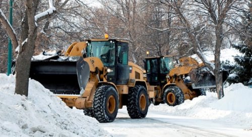 Sgombero neve per mezzo di appositi trattori